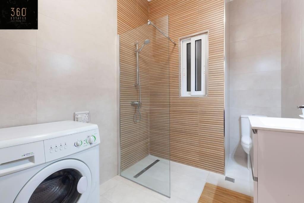 Comfy Apt With Terrace, 5 Mins To Sliema Ferries By 360 Estates グジラ エクステリア 写真